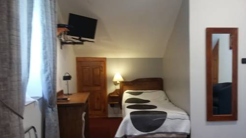 Imagen de la habitación del Hotel Auberge De La Cascade, Sainte-Enimie. Foto 6