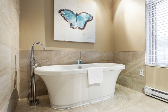 Imagen de la habitación del Hotel Auberge De La Fontaine. Foto 11