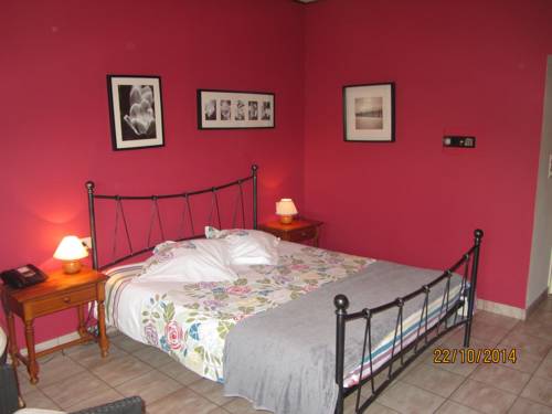 Imagen de la habitación del Hotel Auberge De La Lesse. Foto 3