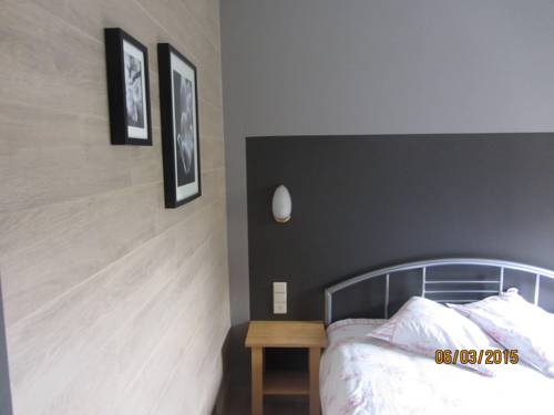 Imagen de la habitación del Hotel Auberge De La Lesse. Foto 10