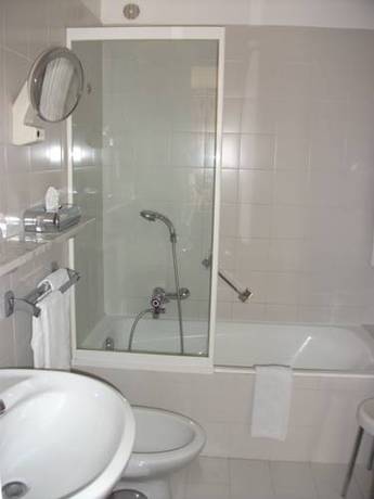 Imagen de la habitación del Hotel Auberge De La Madone. Foto 7