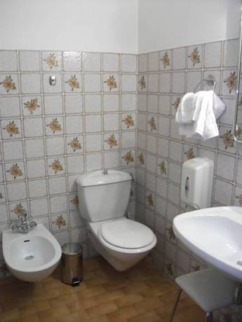 Imagen de la habitación del Hotel Auberge De La Madone. Foto 9