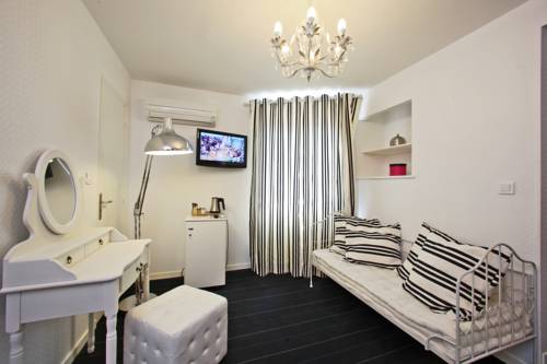 Imagen de la habitación del Hotel Auberge De La Truffe. Foto 16