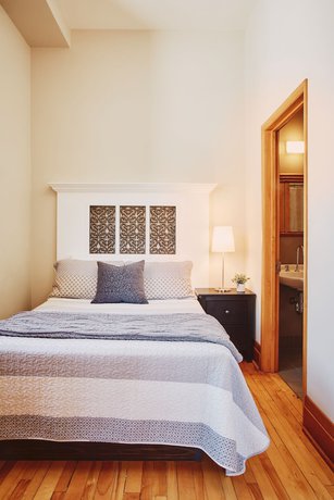 Imagen de la habitación del Hotel Auberge De L'abbaye D'oka. Foto 5
