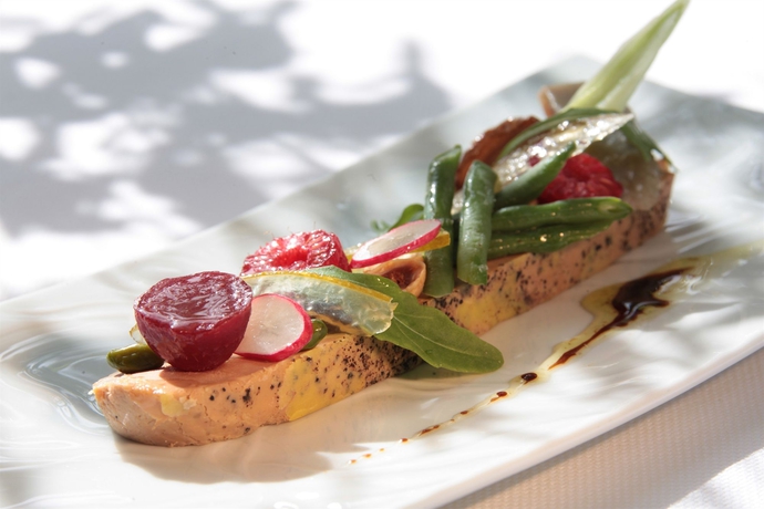 Imagen del bar/restaurante del Hotel Auberge De Noves. Foto 3