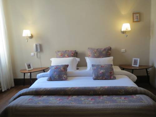 Imagen de la habitación del Hotel Auberge De Saint-r&eacute;my De Provence. Foto 8