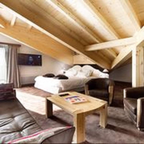 Imagen de la habitación del Hotel Auberge De Savoie. Foto 8