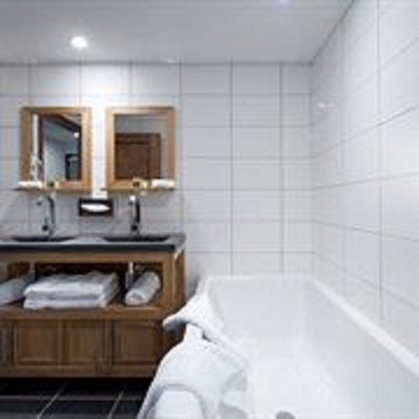 Imagen de la habitación del Hotel Auberge De Savoie. Foto 19