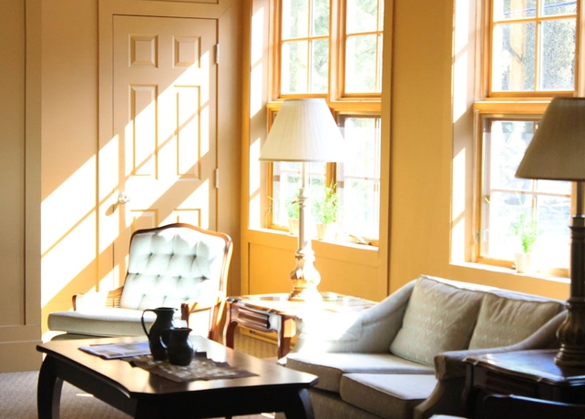 Imagen de los interiores del Hotel Auberge Des 3 Canards. Foto 17