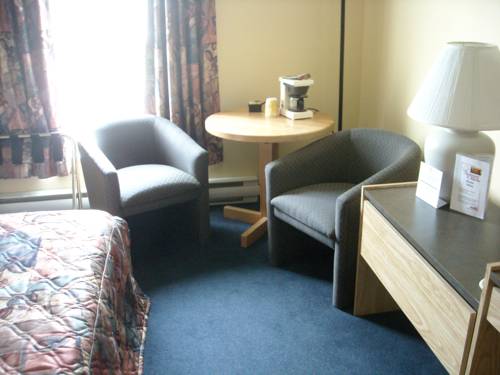 Imagen de la habitación del Hotel Auberge Des Carrefours. Foto 7