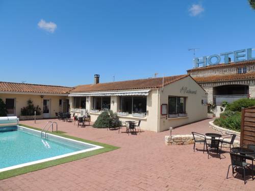 Imagen de la habitación del Hotel Auberge Des Charmilles. Foto 2