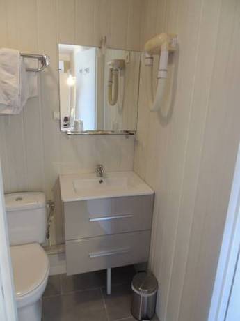 Imagen de la habitación del Hotel Auberge Des Charmilles. Foto 14