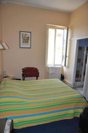Imagen de la habitación del Hotel Auberge Des Platanes. Foto 6