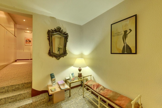 Imagen de los interiores del Hotel Auberge Des Vieux Ch&ecirc;nes. Foto 16