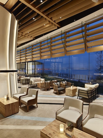 Imagen del bar/restaurante del Hotel Auberge Discovery Bay Hong Kong. Foto 3