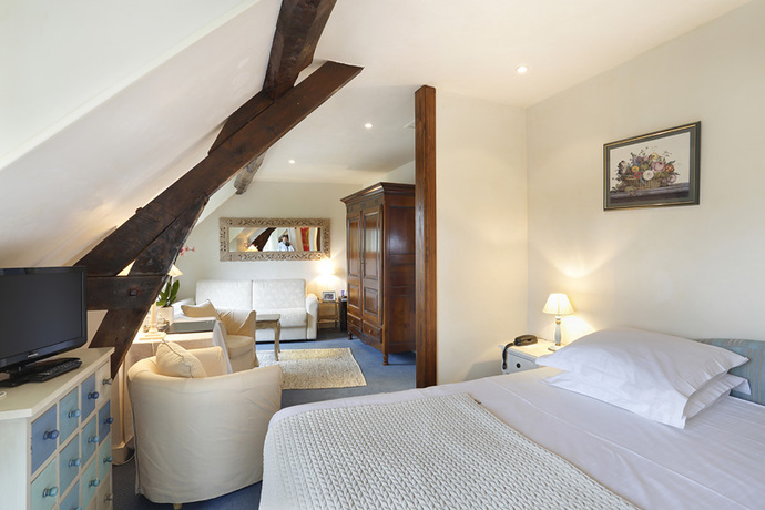 Imagen de la habitación del Hotel Auberge Du Bon Laboureur. Foto 2