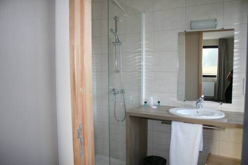 Imagen de la habitación del Hotel Auberge Du Ch&acirc;teau De Joux. Foto 14