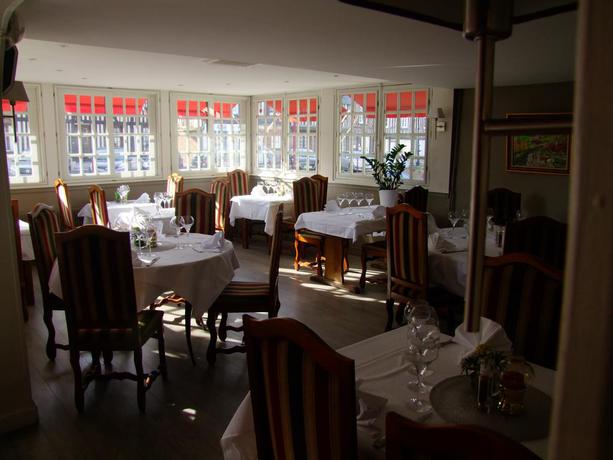 Imagen general del Hotel Auberge Du Cheval Blanc. Foto 7