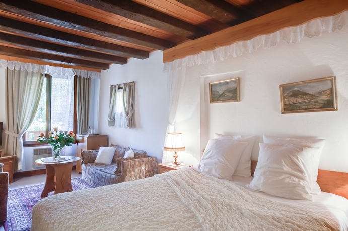 Imagen de la habitación del Hotel Auberge Du Choucas. Foto 8