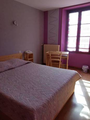 Imagen de la habitación del Hotel Auberge Du H&eacute;risson. Foto 2