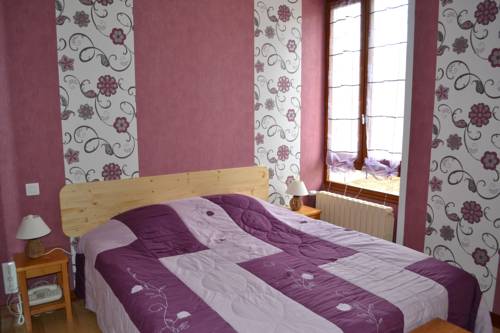 Imagen de la habitación del Hotel Auberge Du H&eacute;risson. Foto 11