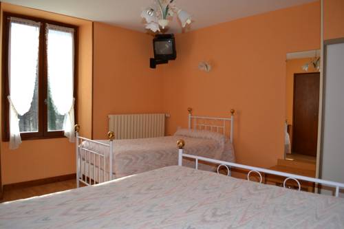 Imagen de la habitación del Hotel Auberge Du H&eacute;risson. Foto 15