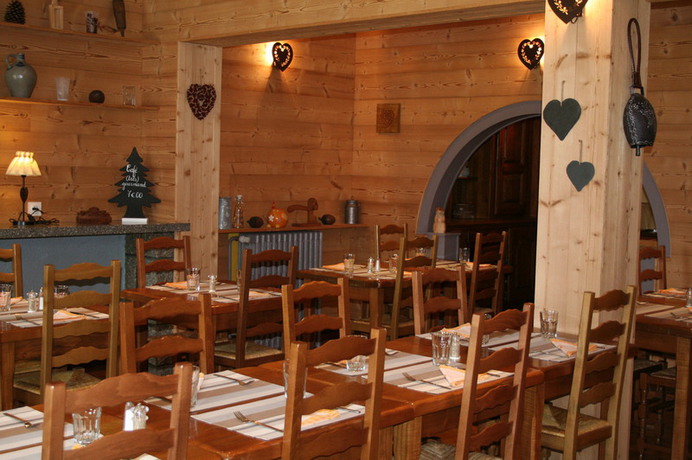 Imagen del bar/restaurante del Hotel Auberge Du Lac. Foto 2