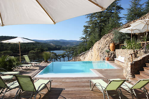 Imagen de la piscina del Hotel Auberge Du Lac. Foto 16