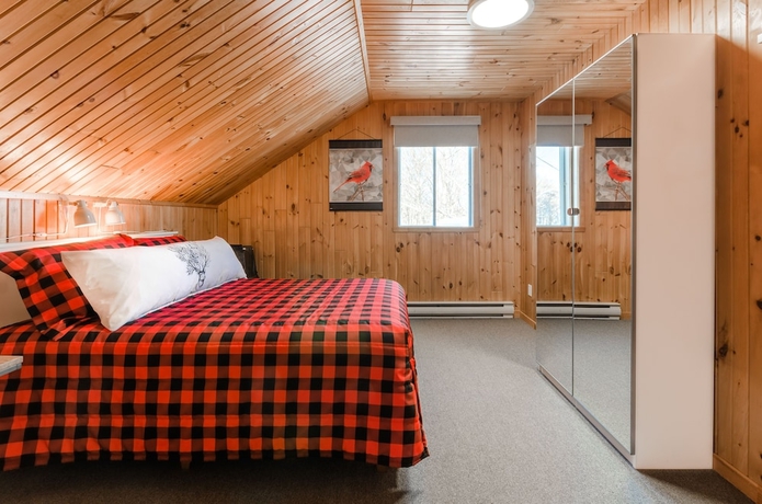 Imagen de la habitación del Hotel Auberge Du Lac-à-l'eau-claire. Foto 2