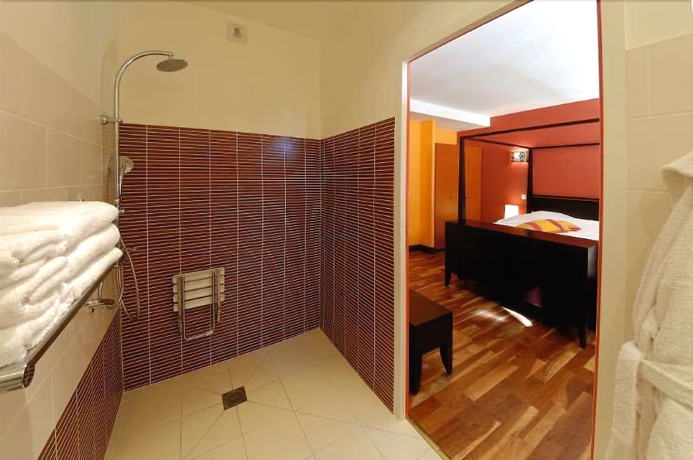 Imagen de la habitación del Hotel Auberge Du Manet. Foto 17