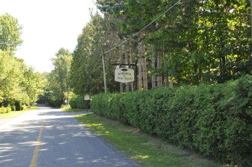 Imagen de la habitación del Hotel Auberge Du Mont Rigaud. Foto 2