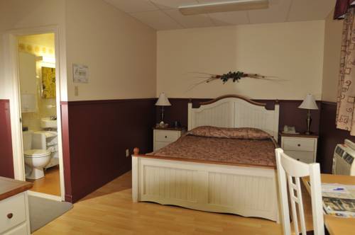 Imagen de la habitación del Hotel Auberge Du Mont Rigaud. Foto 4