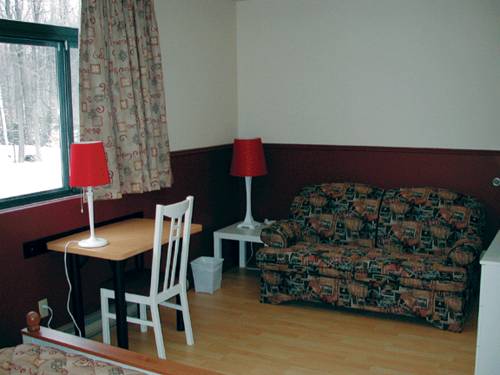 Imagen de la habitación del Hotel Auberge Du Mont Rigaud. Foto 7