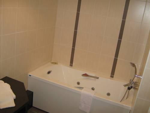 Imagen de la habitación del Hotel Auberge Du Moulin Marin. Foto 5