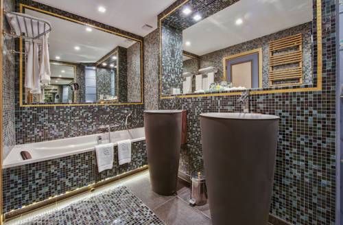 Imagen de la habitación del Hotel Auberge Du P&egrave;re Bise. Foto 6