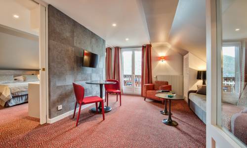Imagen de la habitación del Hotel Auberge Du P&egrave;re Bise. Foto 7