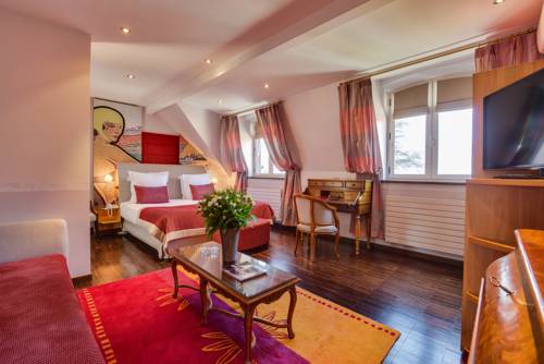 Imagen de la habitación del Hotel Auberge Du P&egrave;re Bise. Foto 8