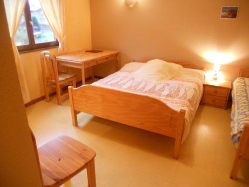 Imagen de la habitación del Hotel Auberge Du Saut Des Cuves. Foto 9