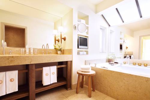 Imagen de la habitación del Hotel Auberge Du Soleil. Foto 16