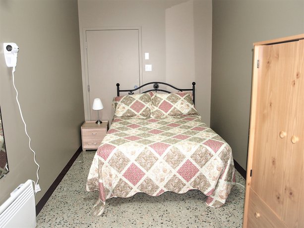 Imagen de la habitación del Hotel Auberge Internationale La Vieille &Eacute;cole. Foto 4