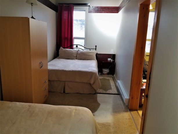 Imagen de la habitación del Hotel Auberge Internationale La Vieille &Eacute;cole. Foto 12
