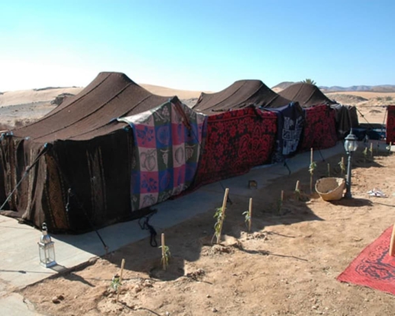 Imagen de los exteriores del Hotel Auberge Itrane Sahara. Foto 9