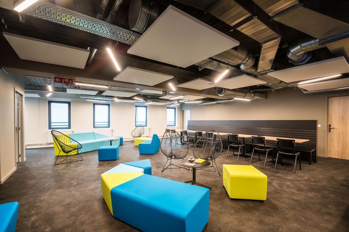 Imagen de los interiores del Hotel Auberge Jeunesse Charleroi Youth Hostel. Foto 20