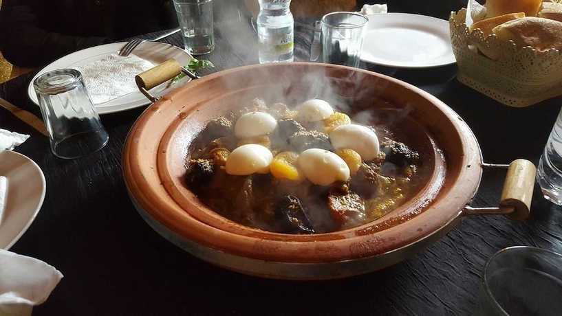 Imagen del bar/restaurante del Hotel Auberge Kasbah Merzouga, Merzouga. Foto 3