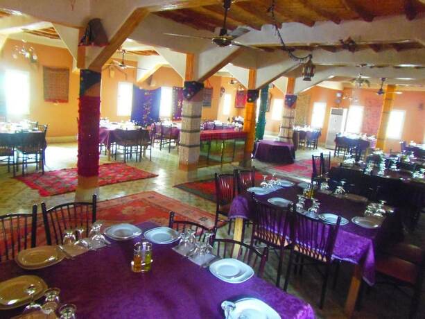 Imagen del bar/restaurante del Hotel Auberge Kasbah Meteorites. Foto 20