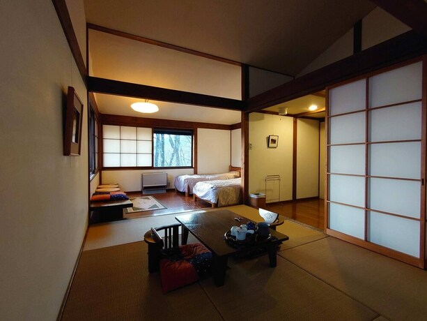 Imagen de la habitación del Hotel Auberge Kunugiya. Foto 5