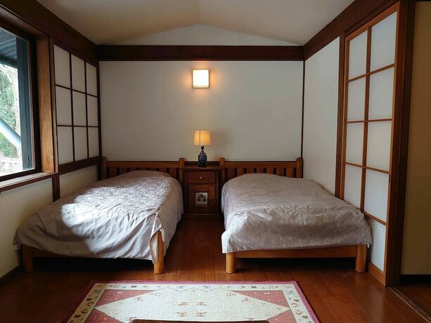 Imagen de la habitación del Hotel Auberge Kunugiya. Foto 6