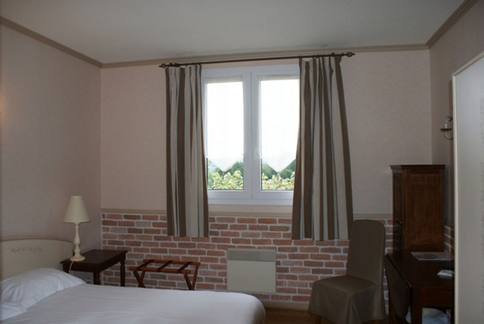 Imagen de la habitación del Hotel Auberge La Tomette, The Originals Relais. Foto 11