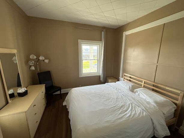 Imagen de la habitación del Hotel Auberge Lac St-jean. Foto 29