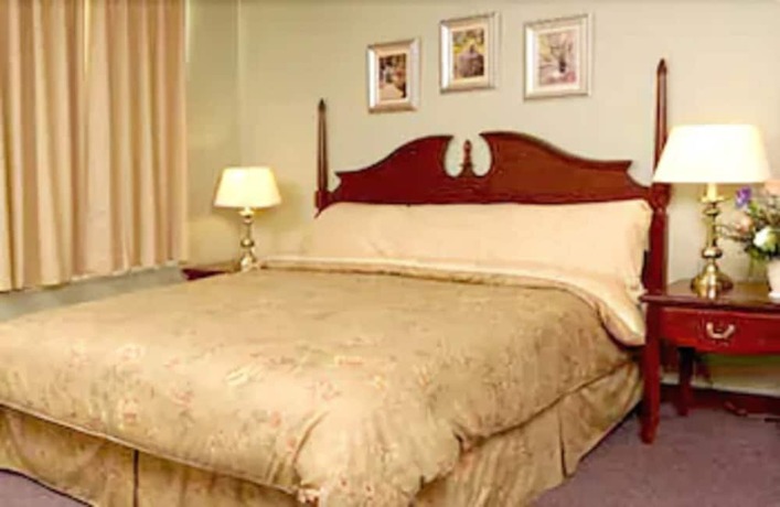 Imagen de la habitación del Hotel Auberge Montebello. Foto 15